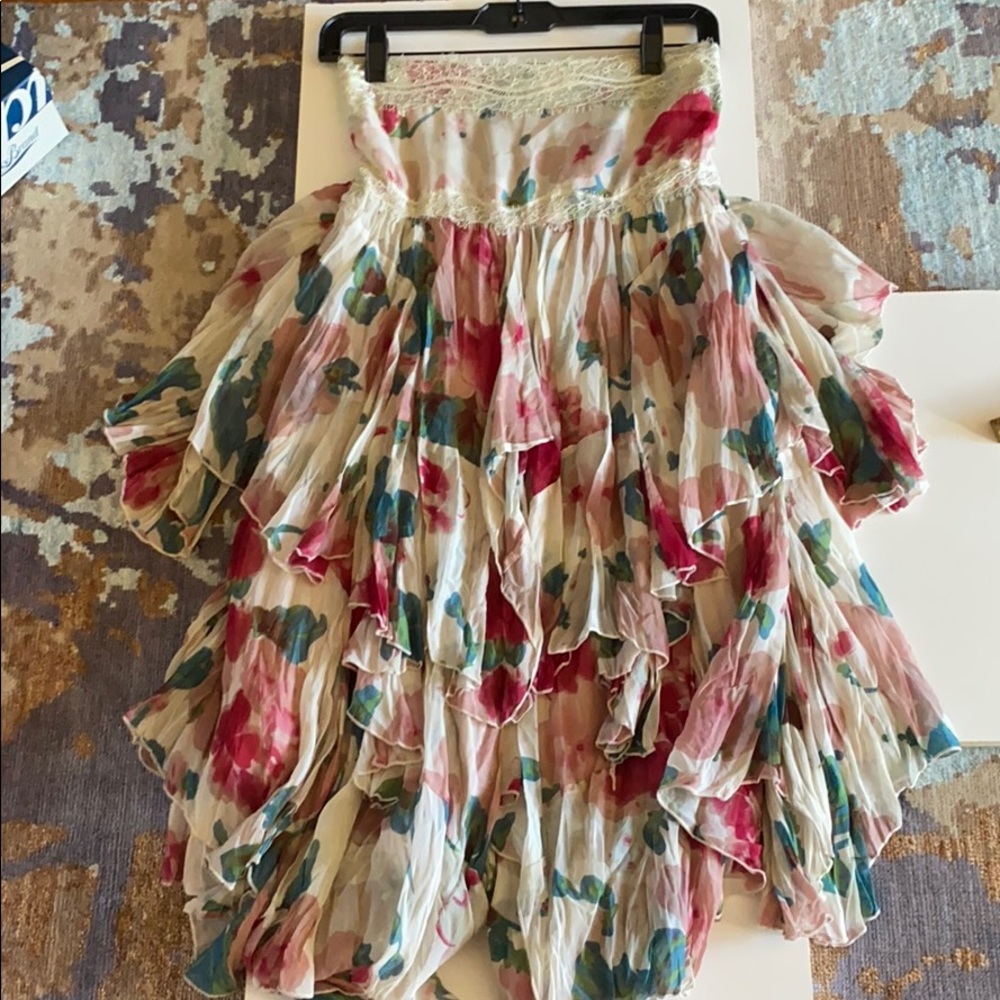 Beautiful strapless dress or skirt lightweight